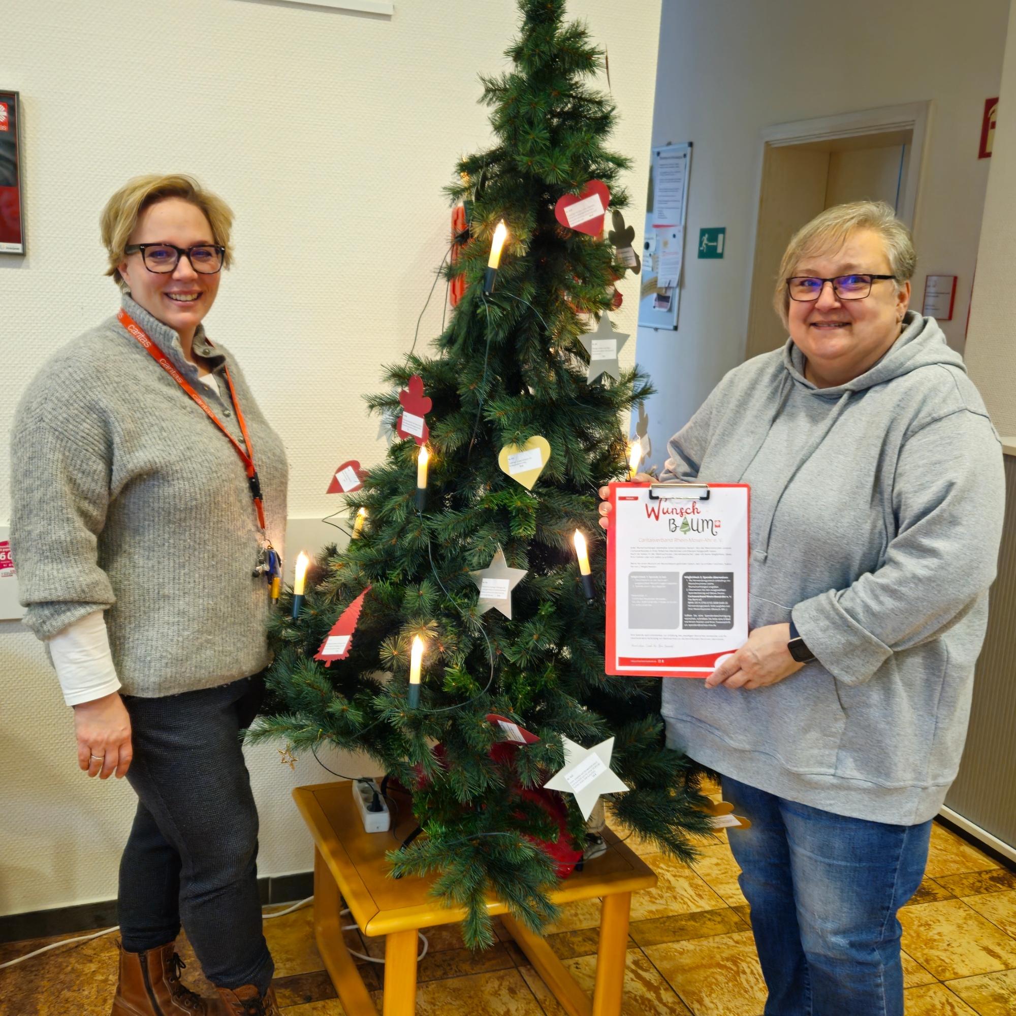 Caritas-Wunschbaum 2025_Ahrweiler (c) Caritasverband Rhein-Mosel-Ahr e. V. Caritas-Wunschbaum 2025_Ahrweiler